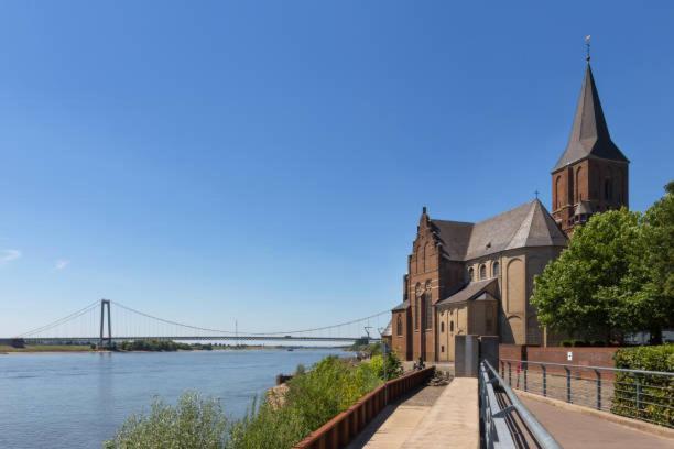 Ferienwohnung Am Rheinpark เอมเมอริช ภายนอก รูปภาพ