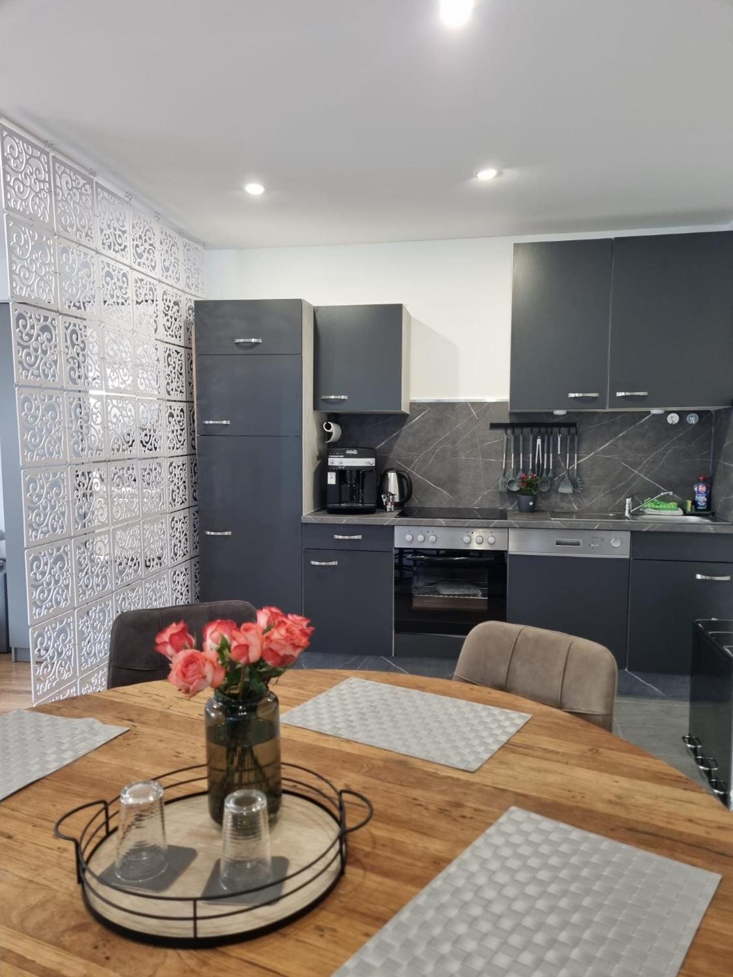 Ferienwohnung Am Rheinpark เอมเมอริช ภายนอก รูปภาพ