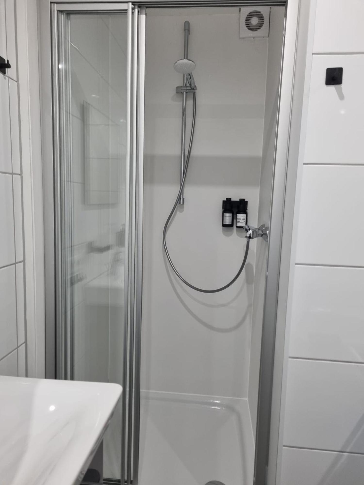 Ferienwohnung Am Rheinpark เอมเมอริช ภายนอก รูปภาพ