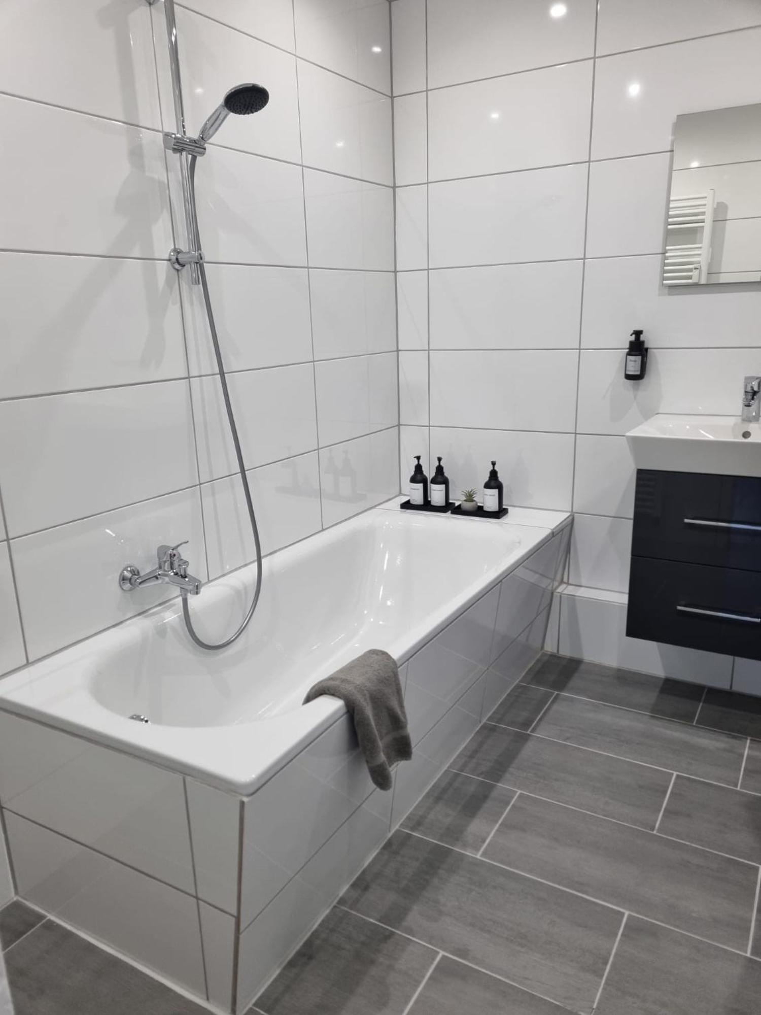 Ferienwohnung Am Rheinpark เอมเมอริช ภายนอก รูปภาพ